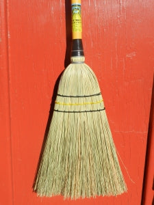 Tumut 3 Tie Small Broom